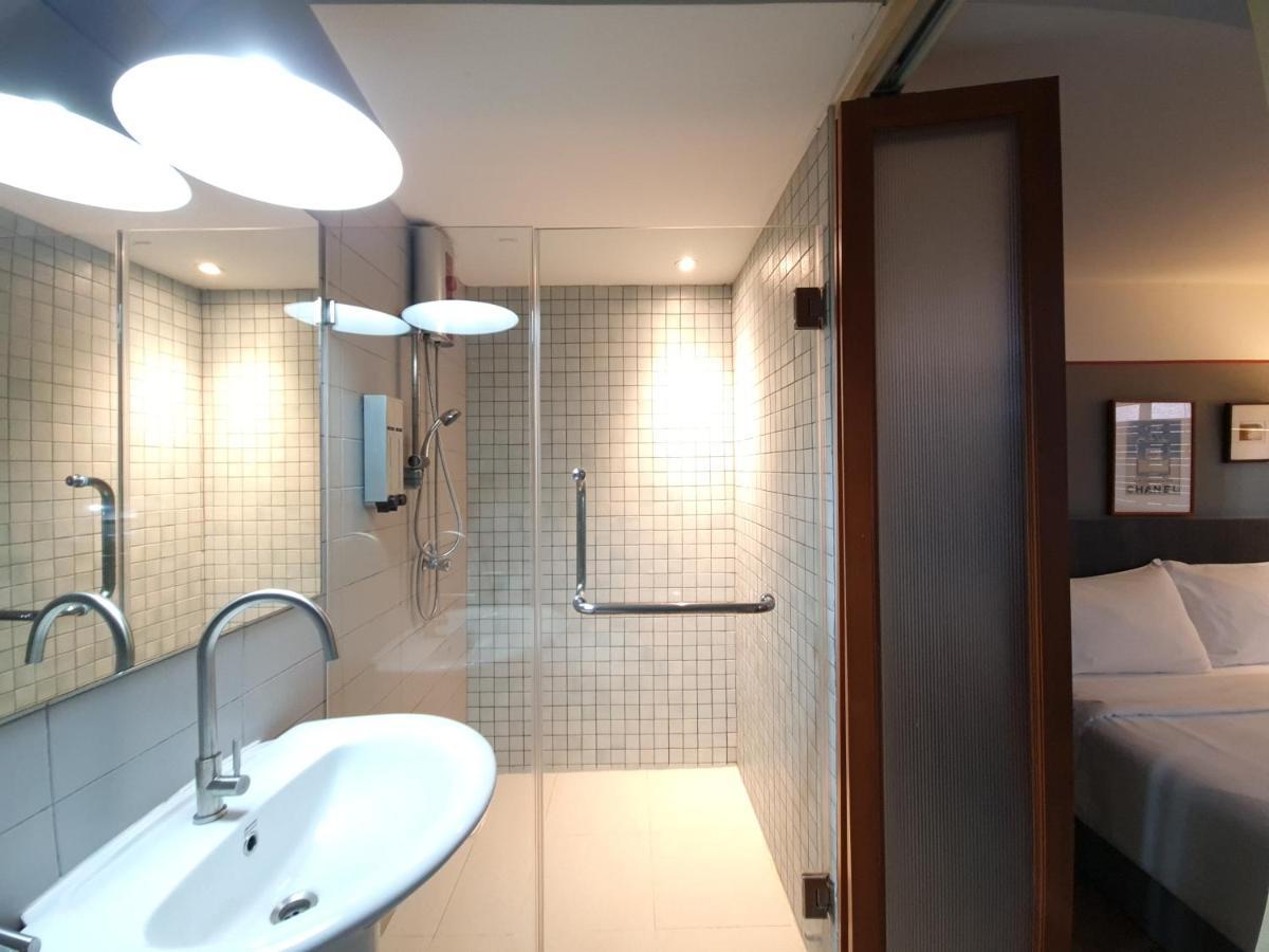 Somewhere To Escape - Hometel بانكوك المظهر الخارجي الصورة